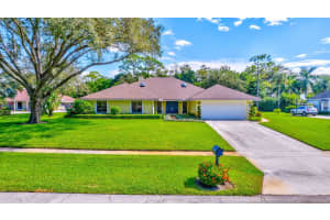 304 Marble Canyon Drive, Wellington, FL 33414 Sold 02/14/25