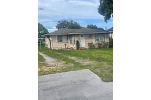1904 Rosarita Avenue, Fort Pierce, FL 34946 Sold 11/04/24