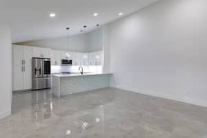 1086 Summit Trail Circle B, West Palm Beach, FL 33415 Sold 11/13/24