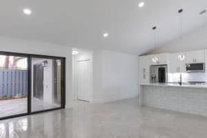 1086 Summit Trail Circle B, West Palm Beach, FL 33415 Sold 11/13/24