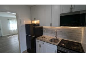 101 S Golfview Road 2, Lake Worth Beach, FL 33460 Sold 03/04/25