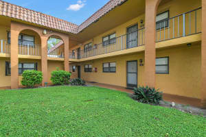 1961 W Woolbright Road D103, Boynton Beach, FL 33426 Sold 11/20/24