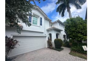 638 Moondancer Court, Palm Beach Gardens, FL 33410 Sold 02/10/25