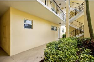 11 Colonial Club Drive 105, Boynton Beach, FL 33435 Sold 05/15/25