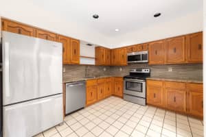 1933 Canterbury Circle, Wellington, FL 33414 Sold 04/18/25
