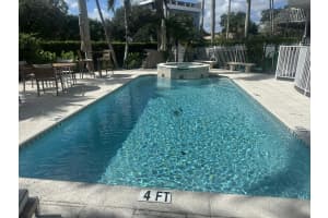 129 S Golfview Road 5, Lake Worth Beach, FL 33460 Sold 02/28/25