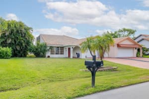 4012 SE Fairway W, Stuart, FL 34997 Sold 02/24/25