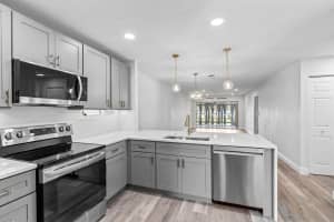 5844 Moss Court 9, Fort Pierce, FL 34982 Sold 11/08/24