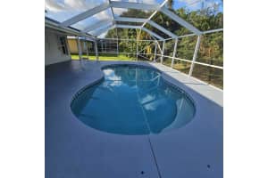 1815 8th Ave Sw Avenue, Vero Beach, FL 32962 - MLS#R11027383