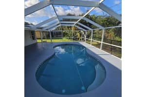 1815 8th Ave Sw Avenue, Vero Beach, FL 32962 - MLS#R11027383