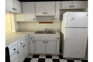 2616 N Garden Drive 107, Lake Worth, FL 33461 Sold 02/03/25