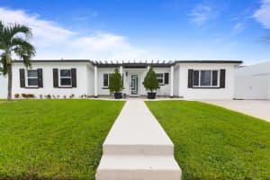 386 Franklin Road, West Palm Beach, FL 33405 Sold 01/29/25
