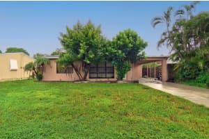 233 SW 7th Avenue, Boynton Beach, FL 33435 Sold 10/31/24