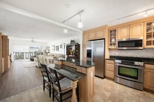 4049 Ocean Drive 506, Vero Beach, FL 32963 Sold 02/25/25