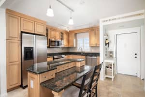 4049 Ocean Drive 506, Vero Beach, FL 32963 Sold 02/25/25