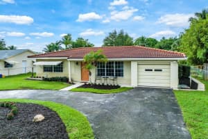 16 Velaire Drive, Boynton Beach, FL 33426 Sold 11/15/24