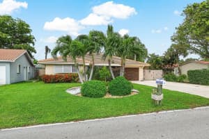 817 S Lake Drive, Lantana, FL 33462 Sold 12/06/24
