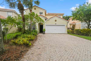4576 Thornwood Circle, Palm Beach Gardens