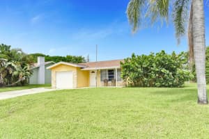 223 SW 11th Avenue, Boynton Beach, FL 33435 Sold 12/03/24