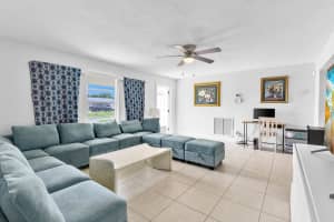 223 SW 11th Avenue, Boynton Beach, FL 33435 Sold 12/03/24
