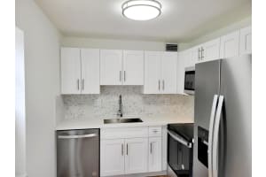 15 Burgundy A, Delray Beach, FL 33484 Sold 06/06/25