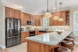 521 SW Akron Avenue, Stuart, FL 34994 Sold 03/31/25