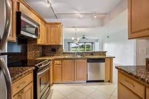 2900 SW 22nd Circle 221f, Delray Beach, FL 33445 - MLS#R11027910