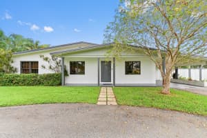 98 Cleveland Road, Lake Worth, FL 33467 Sold 02/13/25