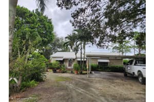 365 Tangerine Drive, Loxahatchee Groves, FL 33470 Sold 12/11/24