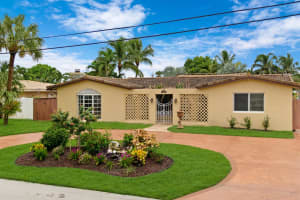 640 SE 6th Terrace, Pompano Beach, FL 33060 Sold 01/03/25