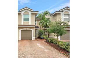 5560 NW 90th Terrace, Sunrise, FL 33351 Sold 12/27/24