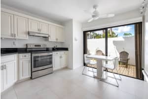 7677 Glendevon Lane 1704, Delray Beach, FL 33446 Sold 03/31/25