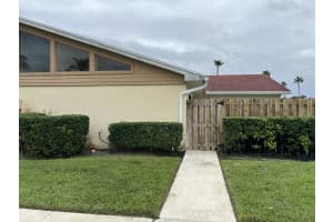 4345 Woodstock Drive A, West Palm Beach