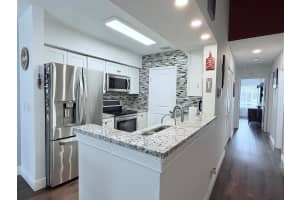 815 W Boynton Beach Boulevard 11-205, Boynton Beach, FL 33426 Sold 12/23/24