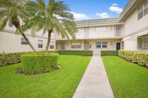 222 Flanders Drive E, Delray Beach, FL 33484 Sold 12/30/24
