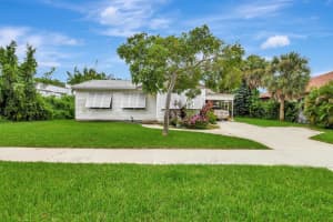 236 NW 7th Street, Boca Raton, FL 33432 Sold 11/20/24