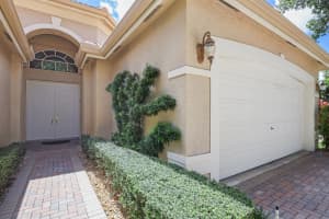 7262 Lahana Circle, Boynton Beach, FL 33437 Sold 12/04/24