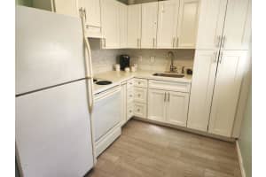 170 Horizons E 104, Boynton Beach, FL 33435 Sold 11/25/24