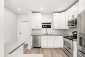 208 S S Lakeside Dr Drive 402, Lake Worth Beach, FL 33460 Sold 11/18/24