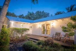 547 SW Riverview Street, Stuart, FL 34994 Sold 02/10/25