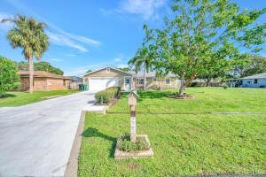225 SE Ray Avenue, Port Saint Lucie, FL 34983 Sold 01/31/25