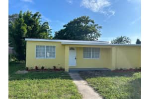 5840 Banana Road, West Palm Beach, Fl 33413, West Palm Beach
