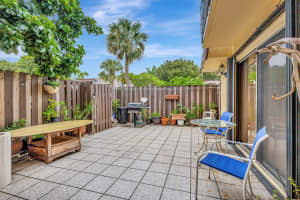 247 Lake Arbor Drive, Palm Springs, FL 33461 Sold 12/13/24