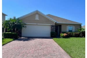 545 Valencia Circle SW, Vero Beach, FL 32968 Sold 07/29/25