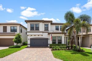 8215 Hanoverian Drive, Lake Worth, FL 33467 Sold 02/18/25