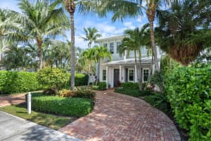329 NE 7th Avenue, Delray Beach, FL 33483 Sold 03/26/25