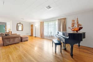1537 39th Street, West Palm Beach, FL 33407 Sold 12/16/24