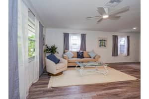 3321 2nd Place, Vero Beach, FL 32968 Sold 11/26/24