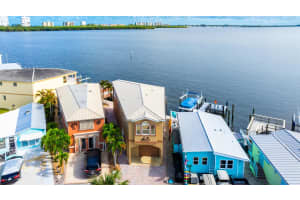 1256 Nettles Boulevard, Jensen Beach, FL 34957 Sold 03/11/25