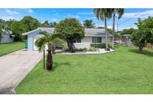 1004 Coral Court, Boynton Beach, FL 33426 Sold 12/18/24